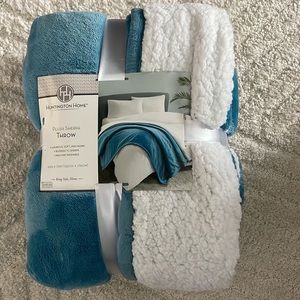 Huntington Home | Bedding | Plush Sherpa Thrownew | Poshmark